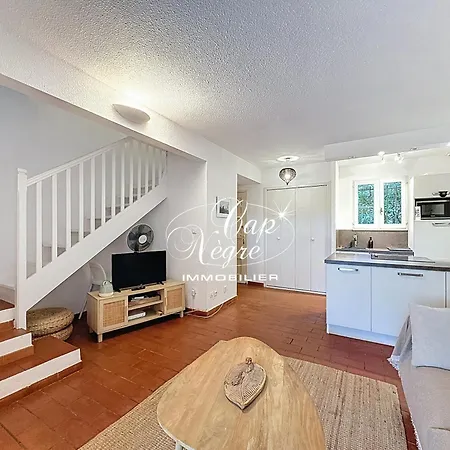 Mazet T3 Duplex 4 Pers Avec Terrasse Avec Piscine A Pramousquier Lejlighed